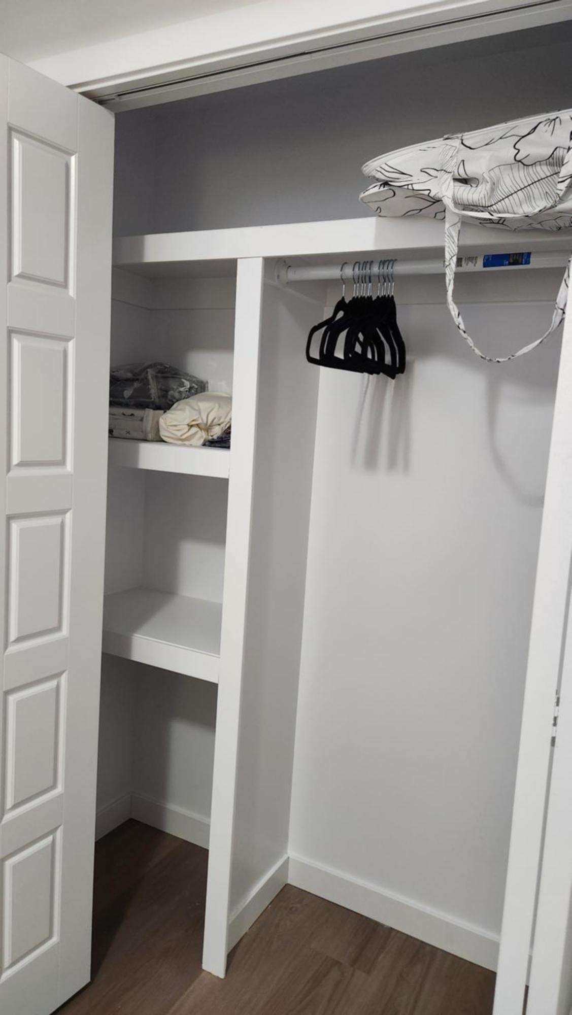 Modern 2 Bedroom Basement Suite At West Edmonton Kültér fotó